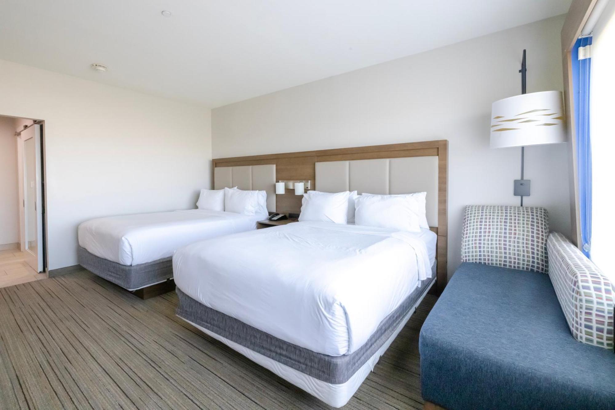Holiday Inn Express & Suites Dallas Ne Arboretum Garland Eksteriør billede